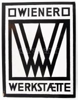 Gabrielle Fahr-Becker: Wiener Werkstätte 1903-1932. Köln,(1995.),Taschen. Francia nyelven. Rendkívül gazdag képanyaggal illusztrált. Kiadói papírkötés, a gerincen kis sérüléssel, a borító sarkain kis kopásnyomokkal.