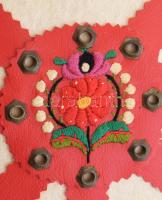 Kulacs, bőr és szövet díszes. 16 cm