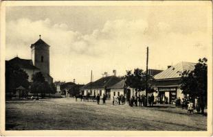 1942 Szepsi, Abaújszepsi, Moldava nad Bodvou; Fő utca, Római katolikus templom, Fodor üzlete. Kiadja Davidovics Emil / main street, church, shop (EK)