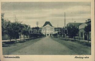 Törökszentmiklós Almássy utca tanácsház