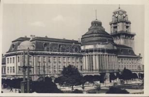 Zenta town hall with Bata shoe shop