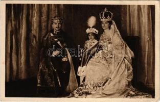 1917 IV. Károly, Zita királyné és Ottó koronaherceg. A Magyar Vöröskereszt Egylet szeretetadomány osztálya / Karl I, Kaiserin Zita und Kronprinz Otto / Charles I of Austria, Queen Zita and Crown Prince (Habsburg) Otto (EK)