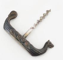 Viking hajót mintázó ezüstözött dugóhúzó, 11x9 cm