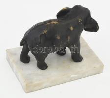 Bronz elefánt szobor, márvány talapzaton, 14x12 cm
