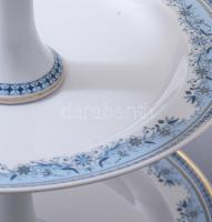 Hollóházi emeletes asztalközép kínáló. Jelzett, d: 26 cm, m: 38 cm