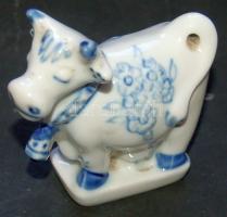 Zsolnay festett porcelán tehén-figura / Chinaware cow 8 cm