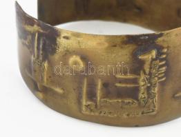 Juhász Ferenc (1936-1971): Karék. Ember- és állatmintákkal díszített hengerelt bronzlemez, jelzés né...