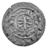 1095-1116. Denár Ag "Kálmán" (0,34g) T:XF repedés Hungary 1095-1116. Denar Ag "Coloma...