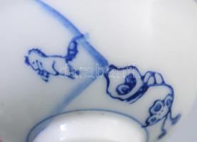Japán porcelán katonai szakés csésze. cca 1940-1944, 4. lovas hadiszállítmányozási egység, zászló, k...