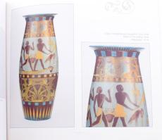 Kovács Orsolya (szerk.): Zsolnay nővérek. Pécs, 1996, Janus Pannonius Múzeum. 40 p. Színes és fekete...