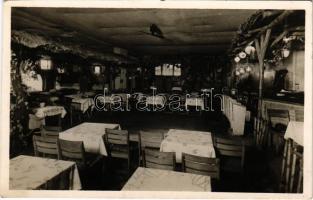 Budapest XIV. Plantage Bar Exotum Dancing, Kabarett az Angol Park mellett, belső. Hermina út 61.