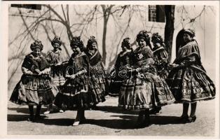 Sárközi népviselet, magyar folklór / Hungarian folklore