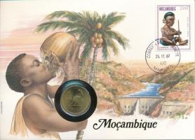 Mozambik 1982. 1M felbélyegzett borítékban, bélyegzéssel, német nyelvű leírással T:UNC Mozambique 1982. 1 Metical in envelope with stamp and cancellation, with German description C:UNC