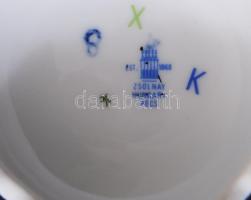 Zsolnay Pompadour mintás váza, gyertyatartó, tálka. Jelzett klf jelzéssel, hibátlan