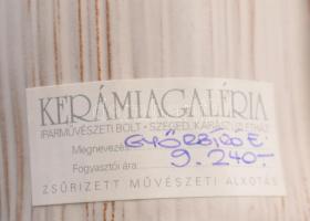 Győrbíró Enikő (1932-1999): Lány, tükörrel, kerámia figura Kézzel festett Jelzett, hibátlan , m: 21 ...