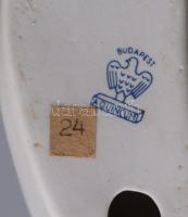 Aquincumi porcelán szánkózó kislány, kézzel festett, jelzett, hibátlan, m: 11 cm