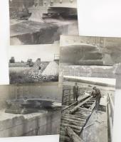 1956 Petőháza, vasúti híd építési munkálatait ábrázoló fotók, össz. 8 db, a hátoldalon feliratozva, ...