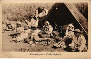 Wanderzigeuner / Vándorcigányok. Kunstanstalt Jos. Drotleff (Nagyszeben, Hermannstadt) Nr. 437. / Gypsy folklore, wandering gypsies camp + "Vasútontúli Magyar Szomszédság Sibiu" (EK)