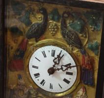 Parasztóra, plasztikus, festett madár illusztrációval. Faragott fa. inga járatos, Öntöttvas súllyal ...