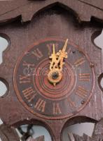 Kis méretű falióra faragott madár alakos. 20 cm, Öntöttvas súllyal