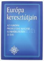 Szöllősy Pál - Balla Bálint (szerk.): Európa keresztútjain. Az európai protestáns magyar szabadegyetem 33 éve. Basel-Budapest, 2003, EPMSZ. Kiadói papírkötés, jó állapotban.