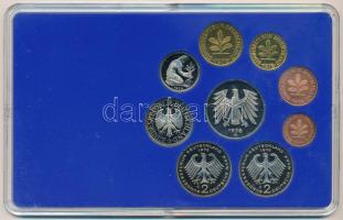 Német Szövetségi Köztársaság 1976D 1pf-5M (9xklf) forgalmi sor műanyag dísztokban T:PP halvány patin...