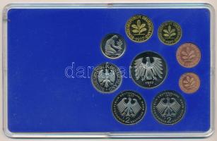 Német Szövetségi Köztársaság 1977F 1pf-5M (9xklf) forgalmi sor műanyag dísztokban T:PP
Federal Repu...