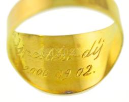 2006. "Újpestért Díj" kétoldalas bronz emlékplakett, névre szóló gravírozással (97mm) dísz...