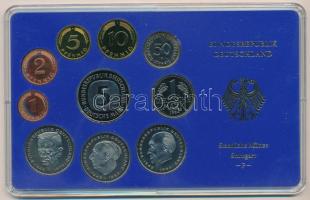 NSZK 1984F 1pf-5M (10xklf) forgalmi sor műanyag dísztokban T:PP halvány patina FRG 1984F 1 Pfennig - 5 Mark (10xdiff) coin set in plastic case C:PP faint patina