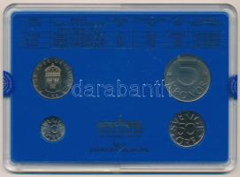 Svédország 1990. 10ö - 5K (4xklf) forgalmi sor műanyag tokban T:UNC karcos tok, patina
Sweden 1990....