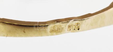 14K arany (Au) gyűrű, mesterséges kővel. Jelzett br 2,2 g, m: 54