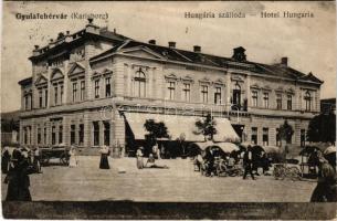 1918 Gyulafehérvár, Karlsburg, Alba Iulia; Hungária szálloda, piac. Schäser Ferenc kiadása / hotel, market (vágott / cut)