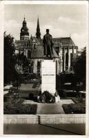 1947 Kassa, Kosice; Dóm a pomník gen. Dr. M. R. Stefánika / székesegyház, szobor / cathedral, statue