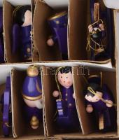 25 darabos festett fa karácsonyfadísz készlet