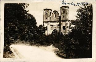 1928 Vágsziklás, Szkalka, Skalka nad Váhom; Apátsági romok a Vágvölgyben / abbey ruins in Povazie. photo (fl)