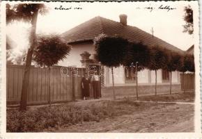 1939 Öcsöd, Daróczyné községi szülésznő háza. Rácz Ferenc photo