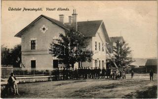 1917 Perecseny, Perechyn, Perecin; vasútállomás. Bergida Hermann kiadása / railway station + "SIANKI - NYÍREGYHÁZA - DEBRECZEN 59 B" vasúti mozgóposta bélyegző