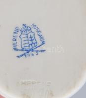 Herendi Viktória mintás cipőcske. Kézzel festett, jelzett, hibátlan, h: 10,5 cm