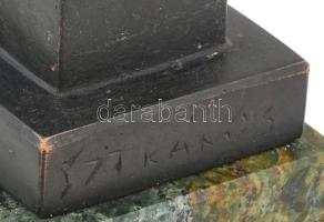 Sztrákos László (1954): Mózes, öntött, patinázott bronz, m: 38,5 cm, Jelezve a talapzaton: Sztrákos