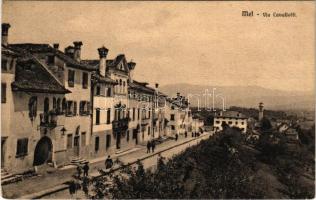 Mel (Veneto), Via Cavallotti / street (wet corner)