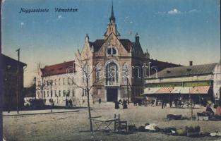 Nagyszalonta town hall with the shop of Ármin Salamon (fa)