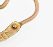 Arany (Au) 14K köves fülbevalópár, jelzett, 1,3×0,6 cm, bruttó: 1,1 g