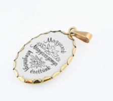 Arany (Au) 14K Szűz Mária ovális porcelán medál, jelzett, 3,4×1,8 cm, bruttó: 3,1 g