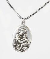 Ezüst(Ag) venezianer nyaklánc Szűz Mária medállal, jelzett, h: 51 cm, 3×2 cm, nettó: 11,6 g