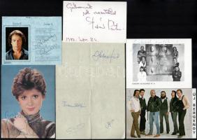 13 db aláírás énekesek, színészek, művészek, Görbe Nóra, Bergendy, Zalatnay, stb