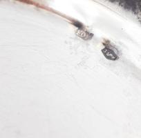 Ezüst(Ag) angol hólyagos peremű ékszertartó tálka, jelzett, d: 10 cm, nettó: 24,8 g