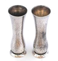 Ezüst(Ag) kalapált vázapár, jelzett, m: 12,5 cm, nettó: 97,3 g