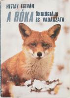 Heltay István: A róka ökológiája és vadászata. Bp.,1989, Mezőgazdasági, 175+1 p.+4 (fekete-fehér táblák) t. Kiadói egészvászon-kötés, kopott, javított kiadói papír védőborítóban, de belül jó állapotban.