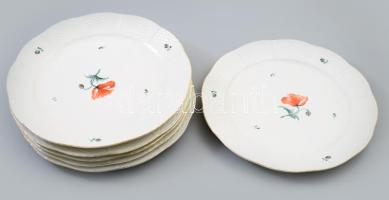 6 db Herendi, Óherendi porcelán lapos tányér. Kézzel festett, jelzett, kis kopásokkal d: 26,5 cm