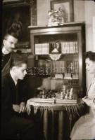 Régi lakásbelsők, bútorok, 12 db különböző méretű fotónegatív